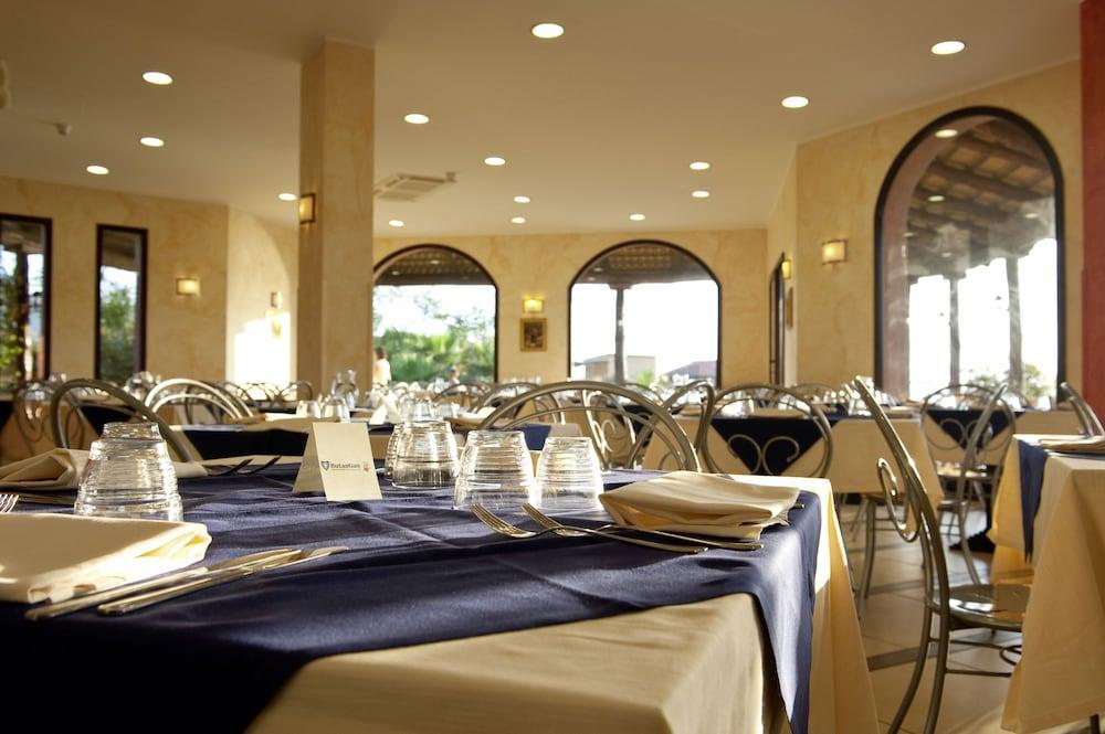 Bv Borgo Del Principe Hotel Zambrone Luaran gambar