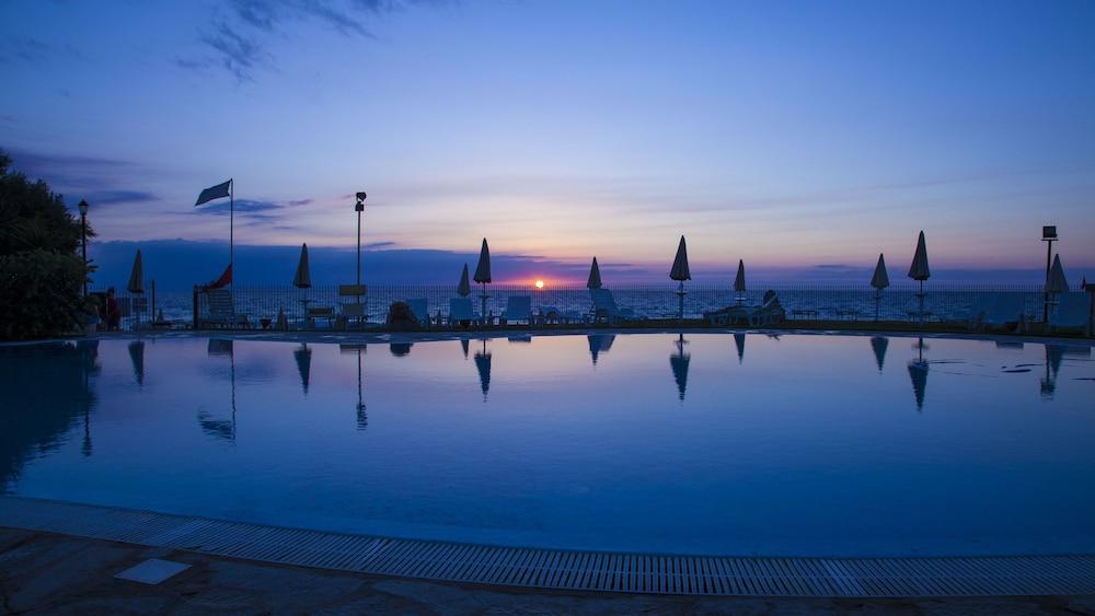 Bv Borgo Del Principe Hotel Zambrone Luaran gambar