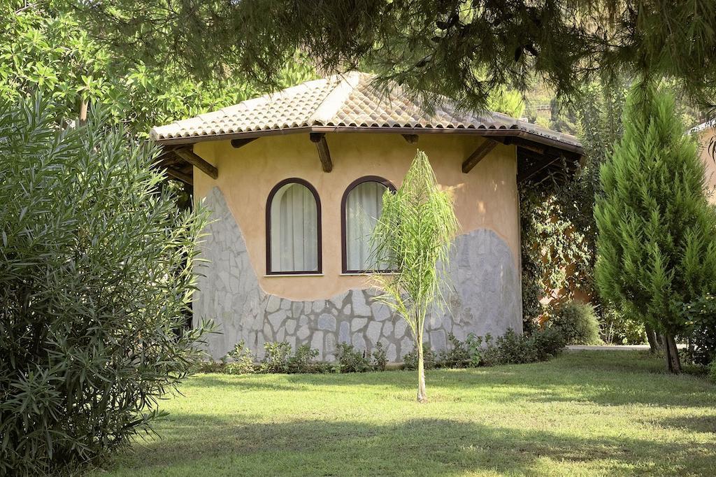 Bv Borgo Del Principe Hotel Zambrone Luaran gambar